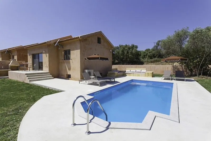 Sotiris Villas Svoronata 4*,